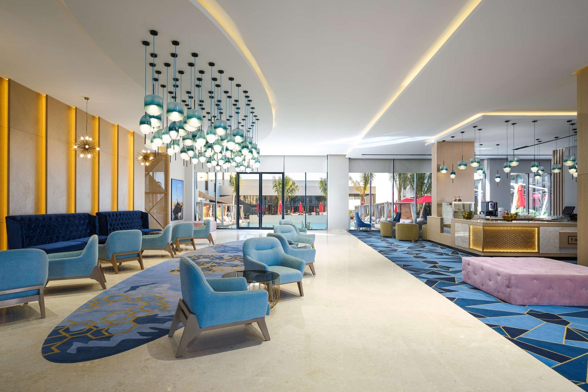 Maani Muscat Hotel & Suites Dış mekan fotoğraf
