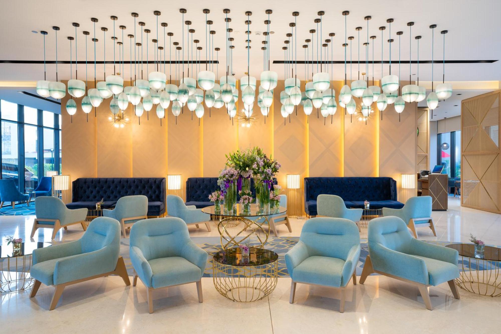 Maani Muscat Hotel & Suites Dış mekan fotoğraf